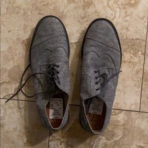 TOMS dress shoe (men’s)